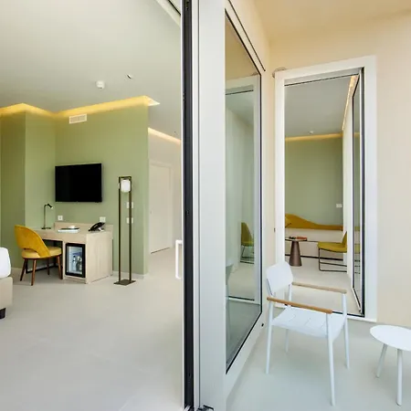 Ambasciatori Hotel 3*