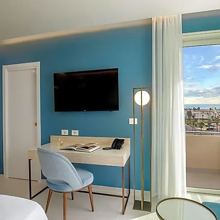 Hotel Ambasciatori 3*